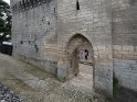 La porte d'entrée à herse et assomoir