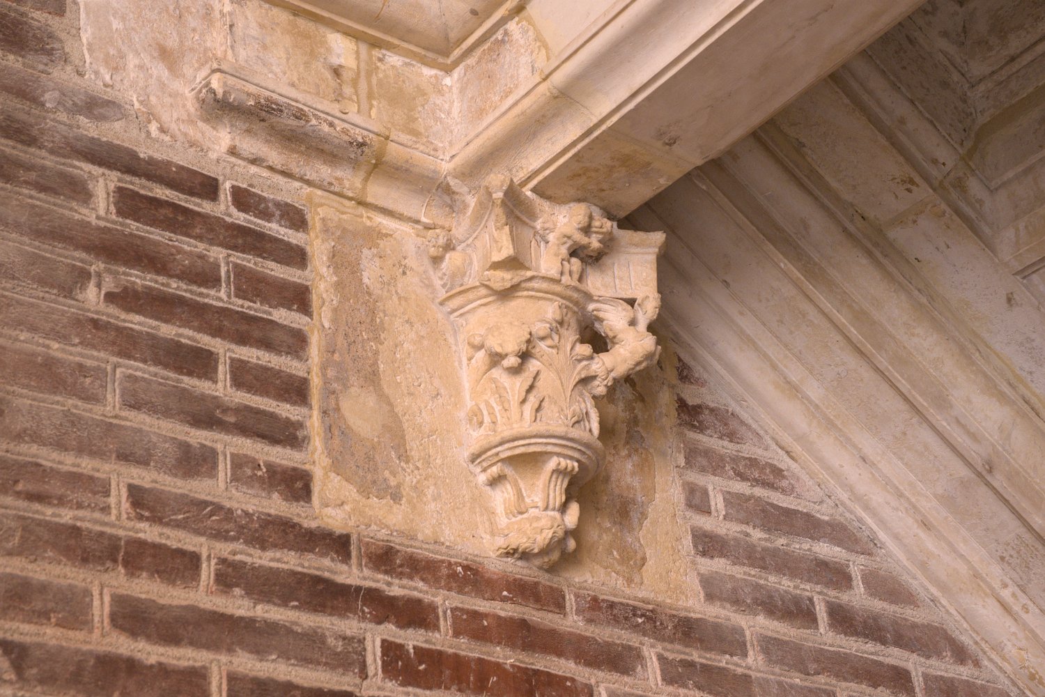 Hôtel de Bernuy - Sculpture