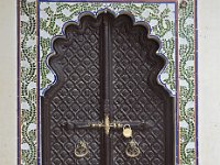 Porte sculptée
