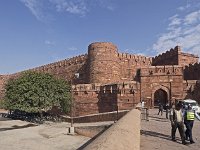 Entrée et remparts