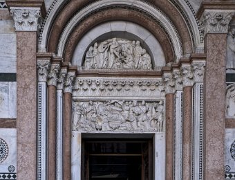 - Porche d'entrée